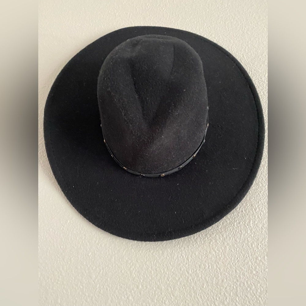 Black hat